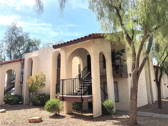 MLS: 2317144 Condo For Sale