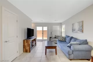 Photo #1: 2317149 Listing 