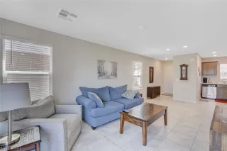 Photo #2: 2317149 Listing 