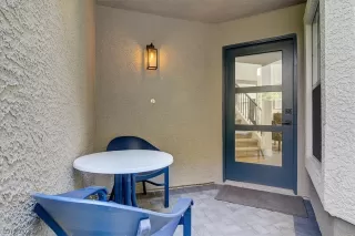 Photo #3: 2317155 Listing