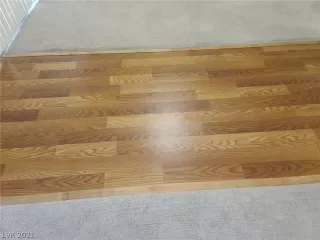 Photo #5: 2317166 Listing 