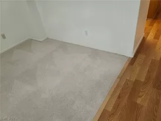 Photo #6: 2317166 Listing 