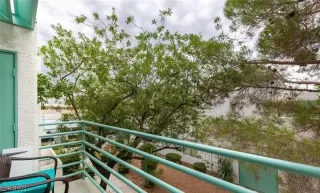 Photo #1: 2317173 Listing