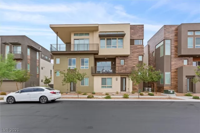 MLS: 2317212 Condo For Sale