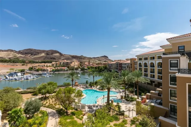 MLS: 2317217 Condo For Sale