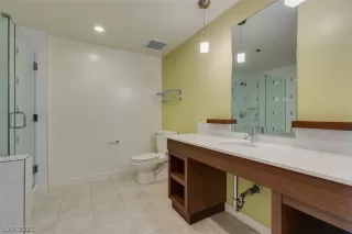 Photo #5: 2317217 Listing