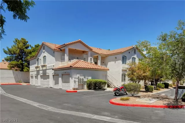 MLS: 2317240 Condo For Sale