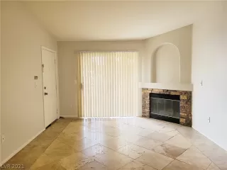 Photo #3: 2317264 Listing 