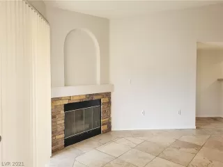 Photo #4: 2317264 Listing 