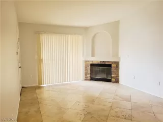 Photo #5: 2317264 Listing 