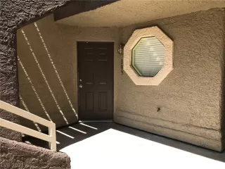 Photo #2: 2317285 Listing 