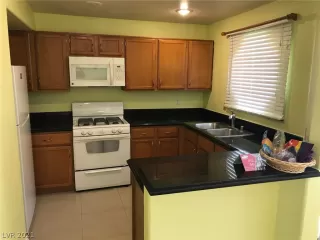 Photo #6: 2317285 Listing 