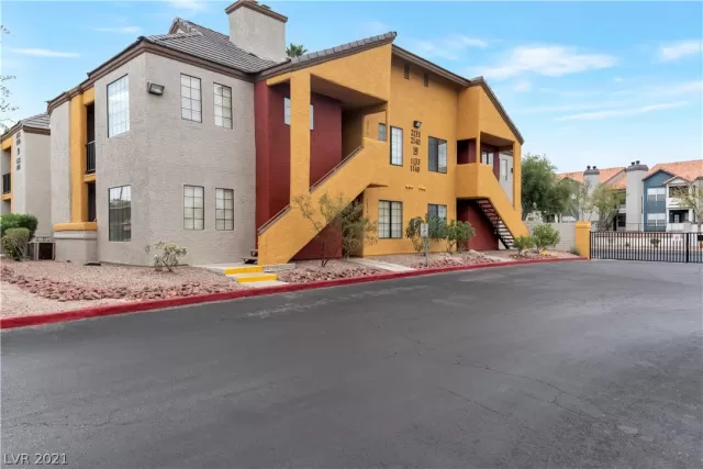 MLS: 2317291 Condo For Sale