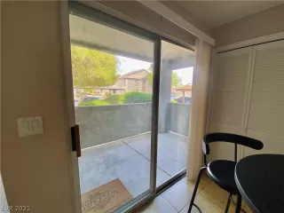 Photo #4: 2317299 Listing