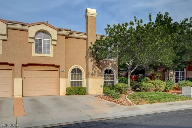 MLS: 2317303 Condo For Sale