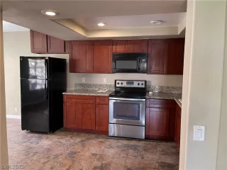 Photo #6: 2317307 Listing 