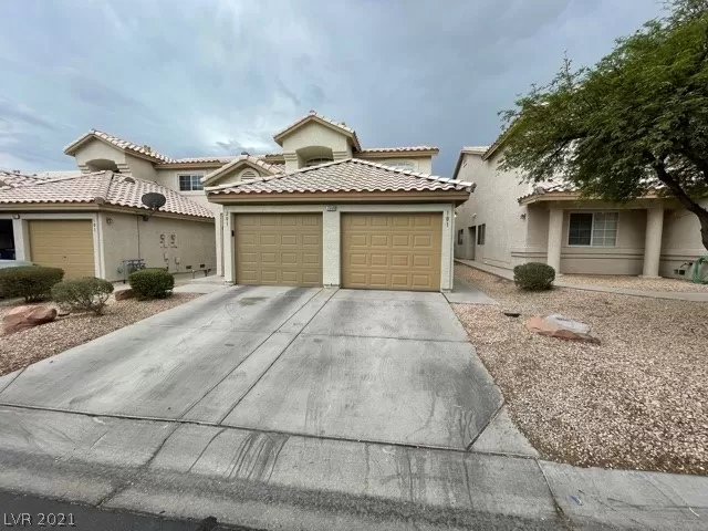 MLS: 2317310 Condo For Sale