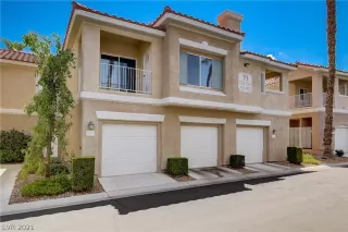 Photo #1: 2317329 Listing 