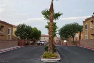 Photo #1: 2317413 Listing