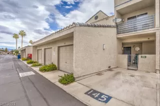 Photo #3: 2317452 Listing 