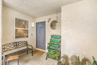 Photo #4: 2317452 Listing 