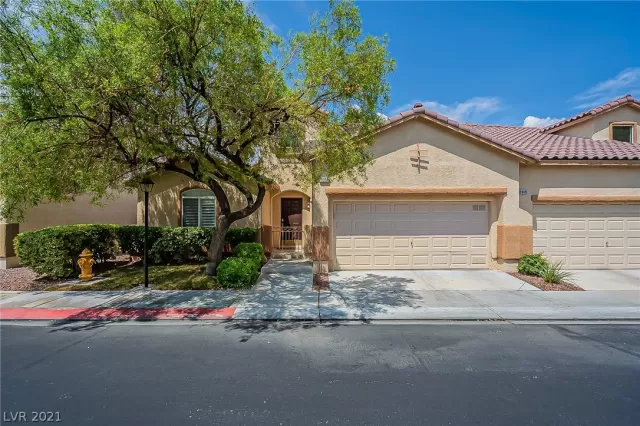 MLS: 2317488 Condo For Sale