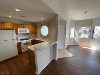 Photo #2: 2317490 Listing 