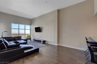 Photo #2: 2317508 Listing