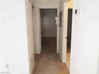 Photo #6: 2317509 Listing