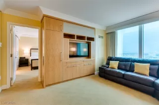 Photo #4: 2317514 Listing 