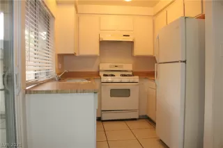 Photo #3: 2317516 Listing 