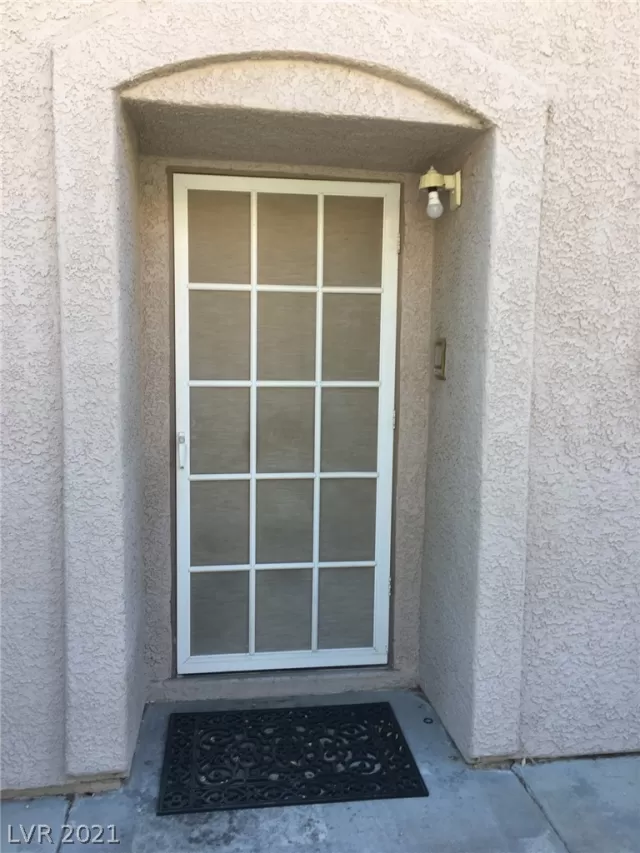 MLS: 2317561 Condo For Sale