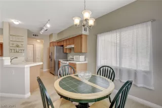 Photo #3: 2317635 Listing 