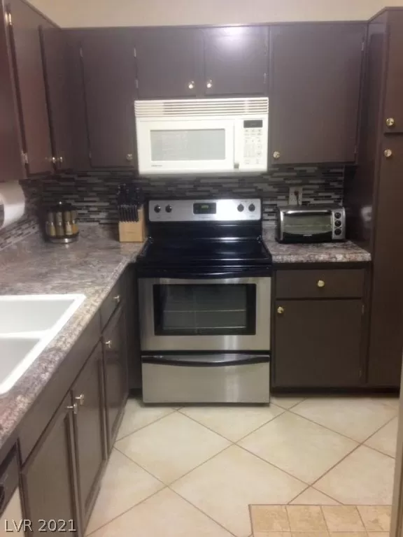 MLS: 2317638 Condo For Sale