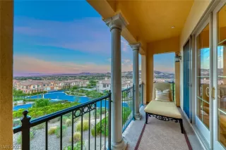 Photo #4: 2317712 Listing