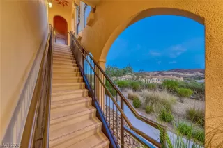 Photo #6: 2317712 Listing