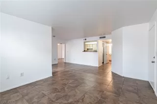 Photo #6: 2317734 Listing 