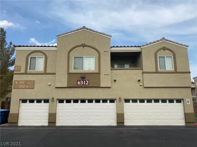 MLS: 2317795 Condo For Sale