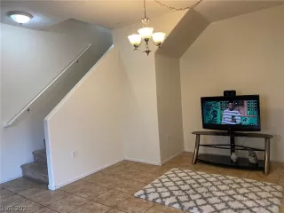 Photo #3: 2317795 Listing 