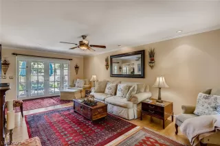 Photo #6: 2317802 Listing 