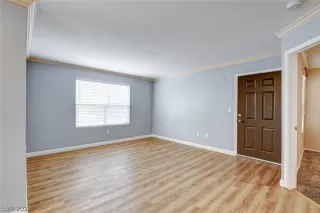 Photo #1: 2317807 Listing 