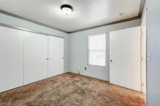 Photo #6: 2317807 Listing 