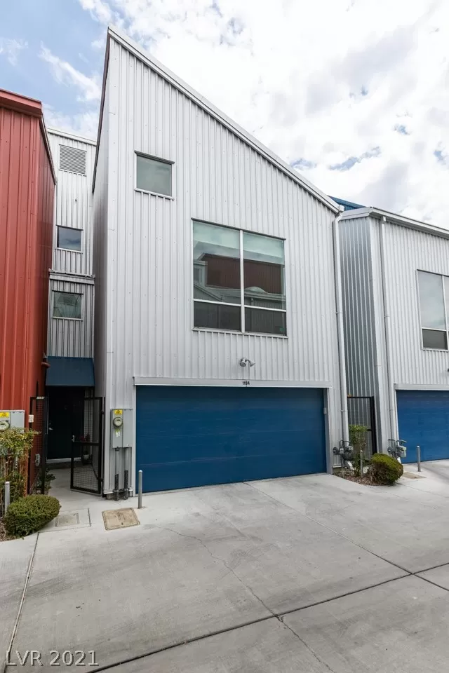 MLS: 2317820 Condo For Sale