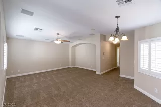 Photo #6: 2317841 Listing 