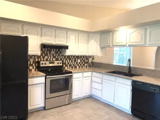 Photo #1: 2317847 Listing 