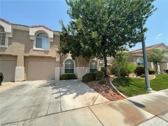 MLS: 2317869 Condo For Sale