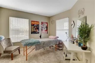 Photo #6: 2317872 Listing 