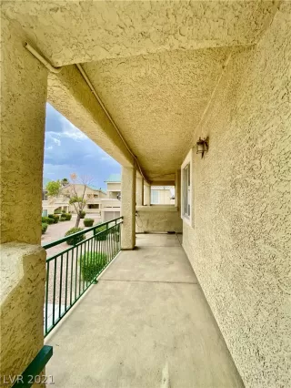 Photo #1: 2317892 Listing 