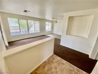 Photo #3: 2317892 Listing 