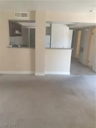 Photo #3: 2317913 Listing 